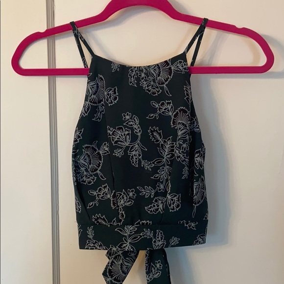 Green floral maxi skirt and cropped tank top set - Picture 5 of 8